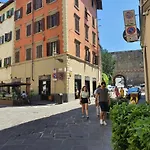 Niccolo Terrace