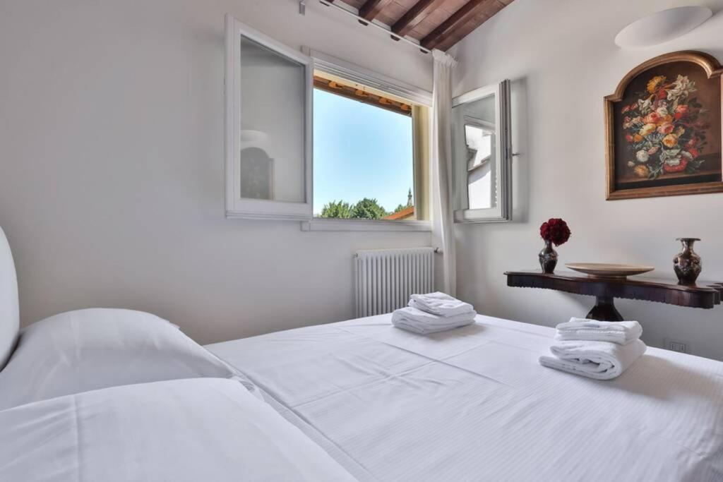 Niccolo Terrace Apartment