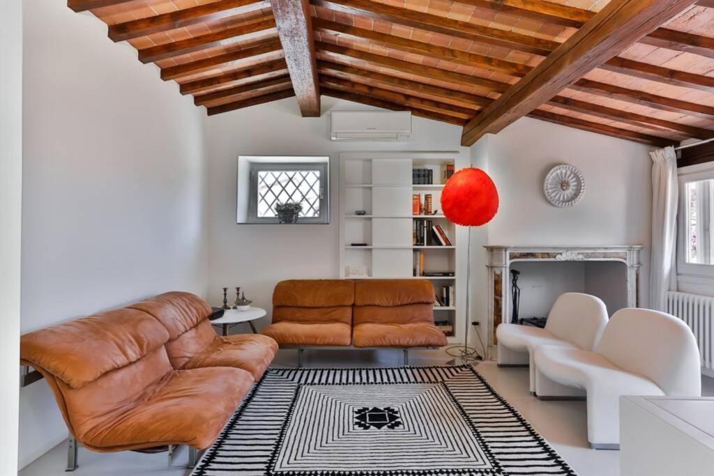 Niccolo Terrace * Florence